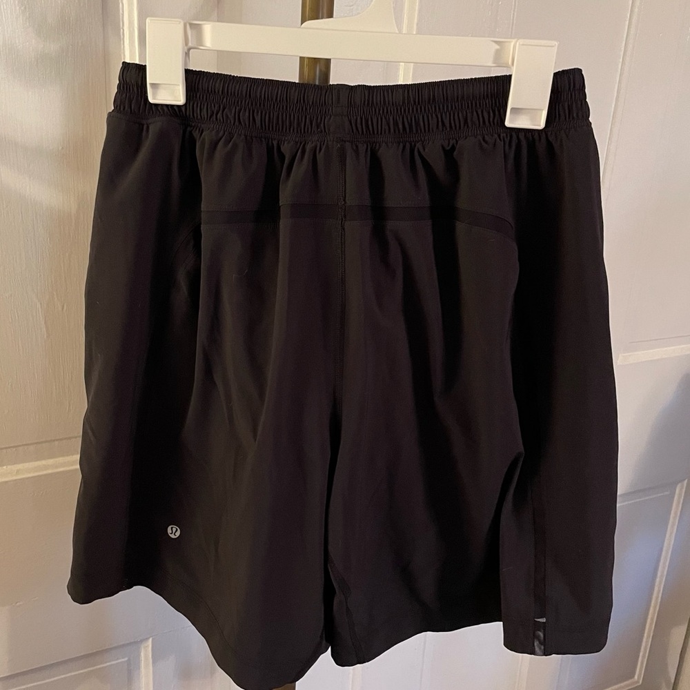 Mens lululemon black shorts